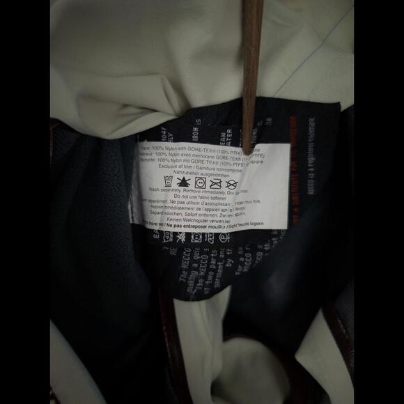 [SOLD] ARC'TERYX 2010 Womens US M SCARABEE Recco Ski Jacket Shell White Tea GTX - Picture 7 of 15